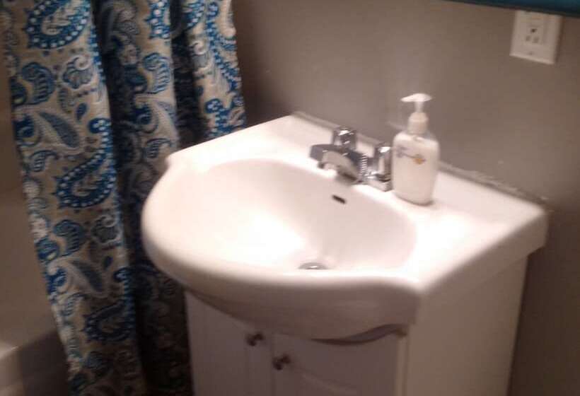 מוטל Jasper Way Inn Resort & Campground