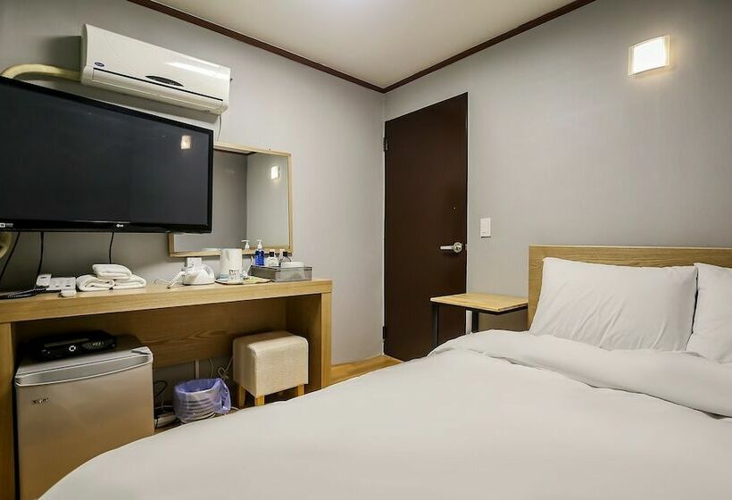 모텔 Jecheon Herb Park