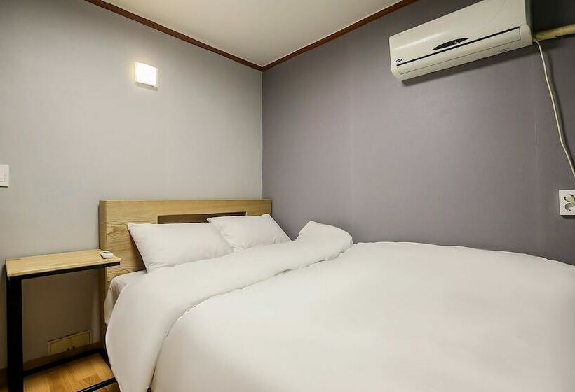 모텔 Jecheon Herb Park