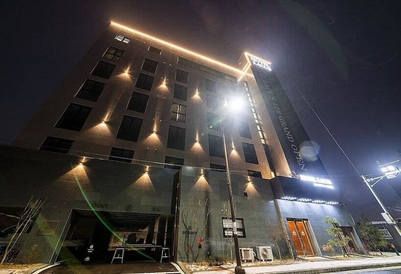 모텔 Jincheon Hotel Lacus