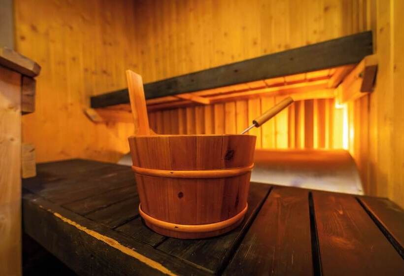 모텔 Lossisaari Tourist Center