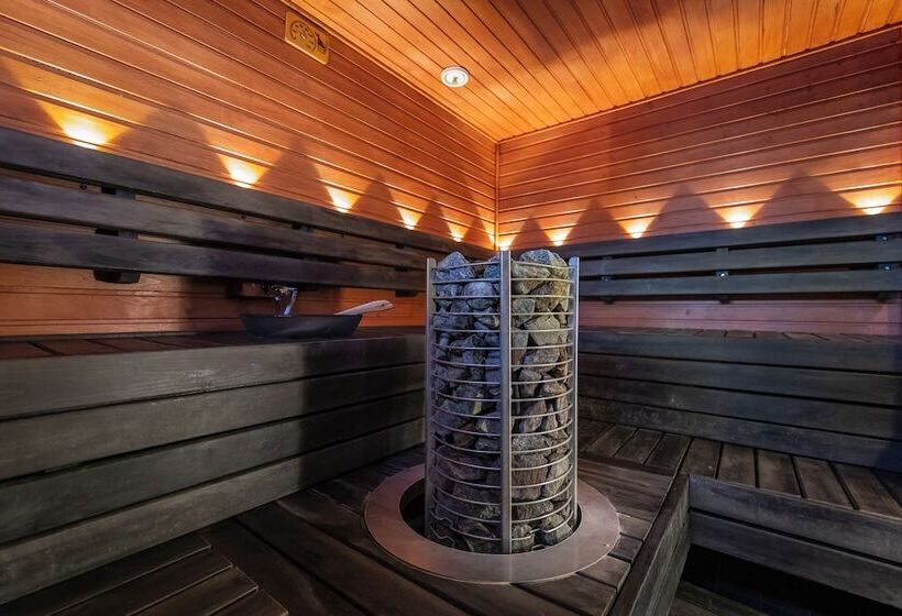 모텔 Lossisaari Tourist Center