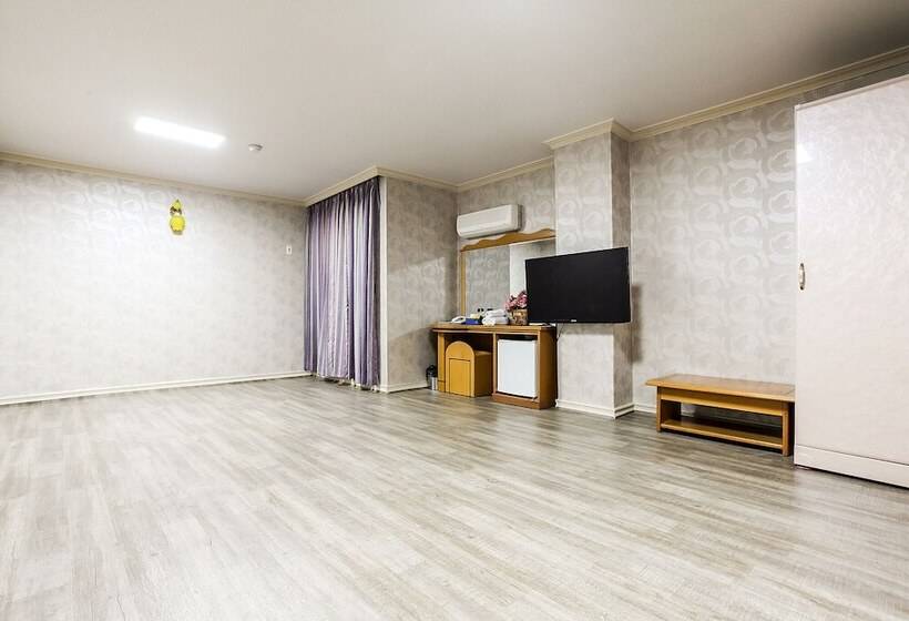 Мотель Yangyang Naksan Haemaru