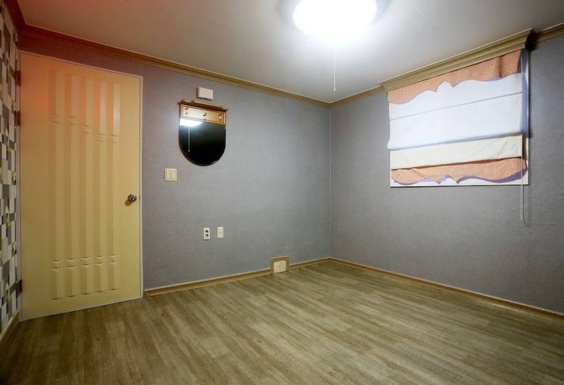 Мотель Yangyang Naksan Haemaru