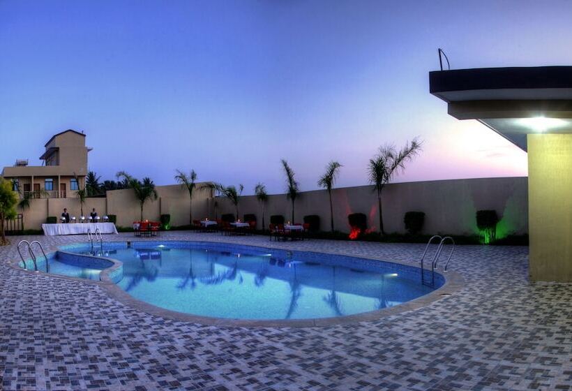 Nijaguna Resorts & Spa