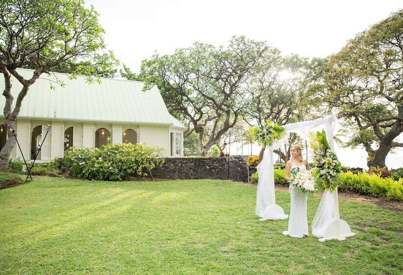 Outrigger Kona Resort And Spa