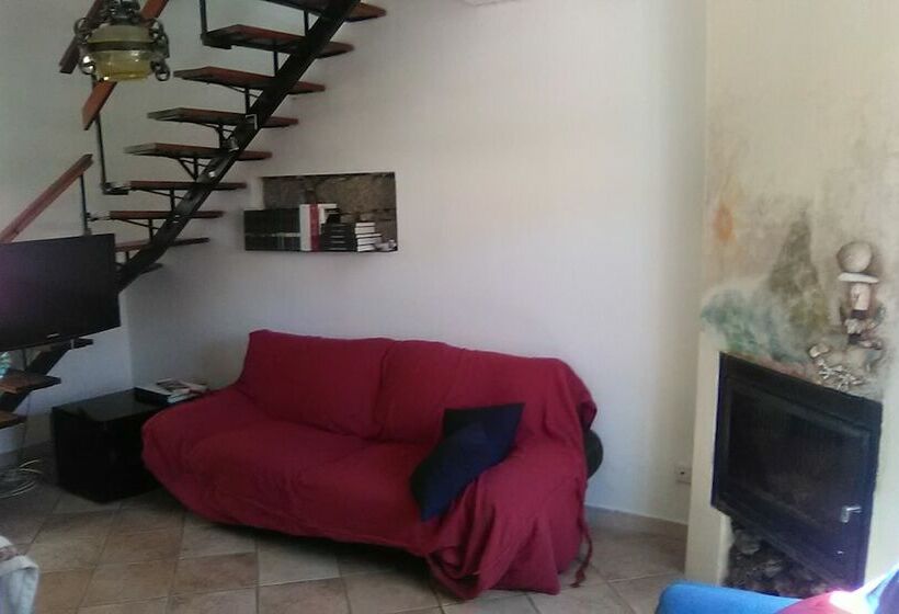 פנסיון Room In Guest Room   Affitta Camere Monte Grappa