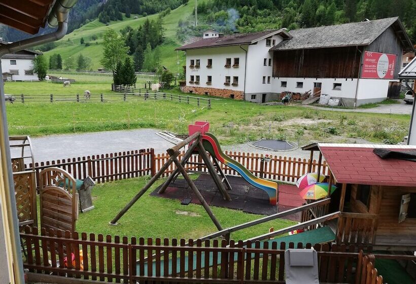 פנסיון Appartementhaus Karlspitze Natur Pur