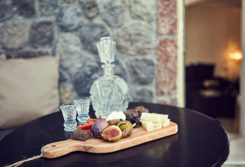 פנסיון Arvanitis Cave Village