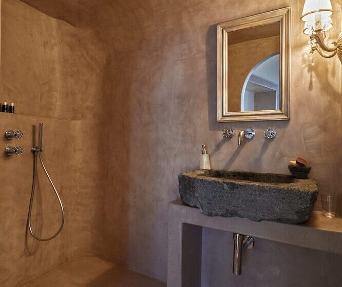 פנסיון Arvanitis Cave Village