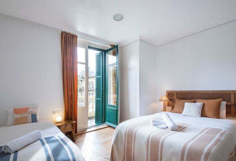 پانسیون Belle époque Self Check In Guest House