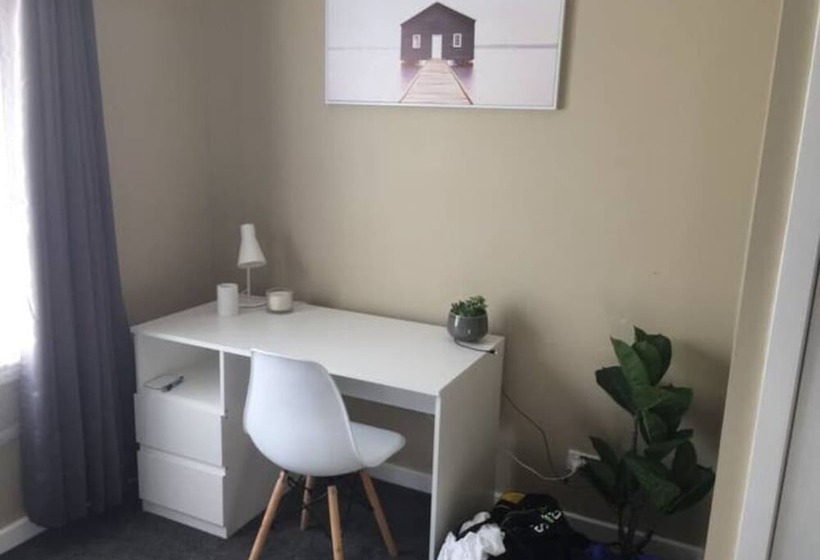 بنسيون Bluefin Tuna Fishermen Whale Watching