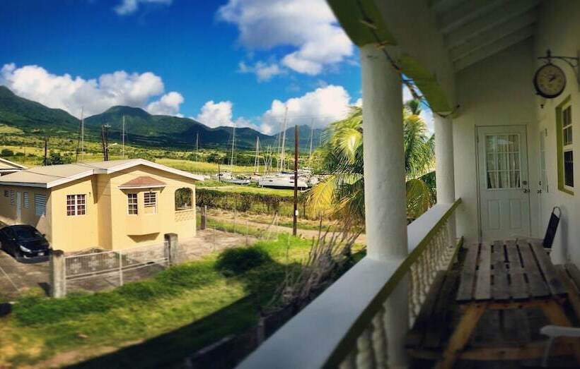 پانسیون Brimstone View Guest Apartments
