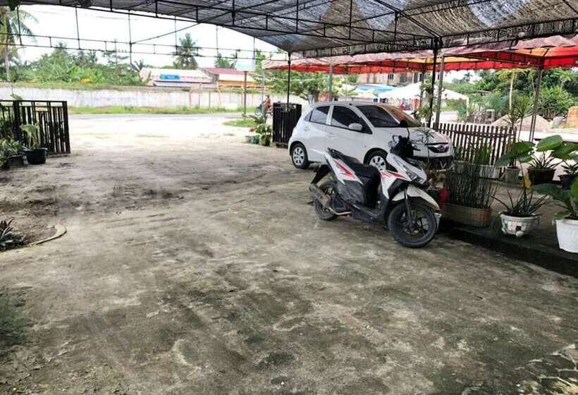 פנסיון Guest House Nasyauqi Kuala Tanjung