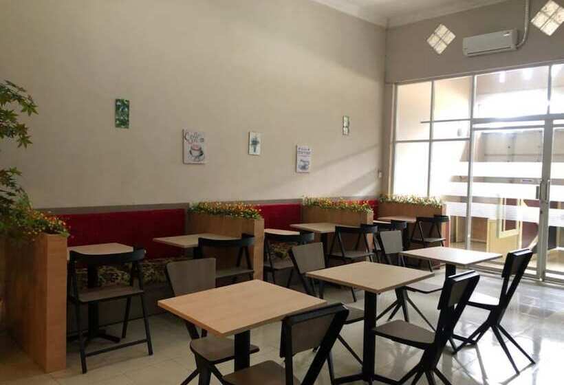 פנסיון Guest House Nasyauqi Kuala Tanjung