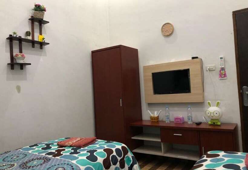بنسيون Guest House Nasyauqi Kuala Tanjung