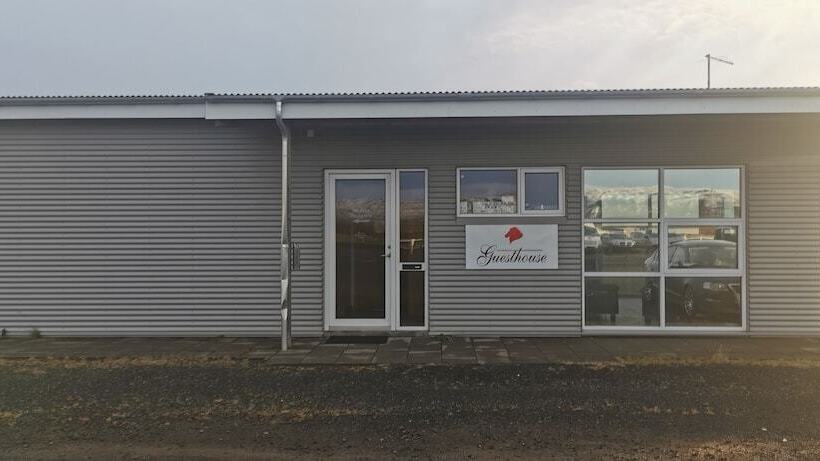 پانسیون Guesthouse Eldhestar