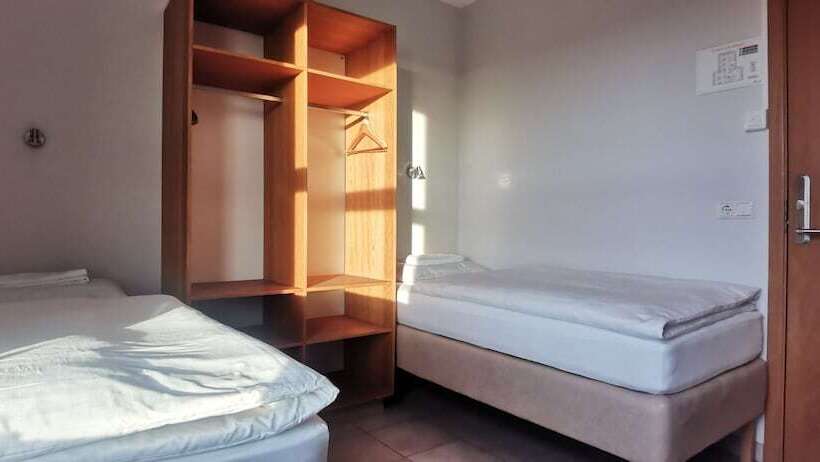 پانسیون Guesthouse Eldhestar