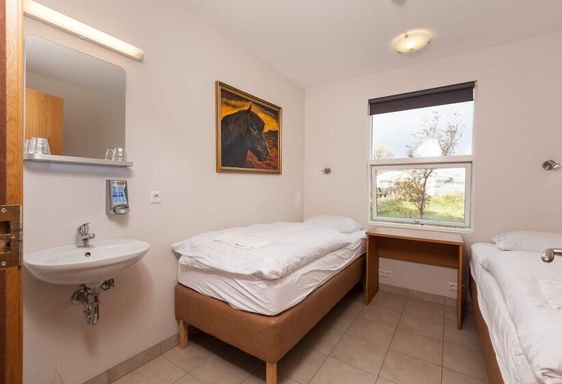 پانسیون Guesthouse Eldhestar