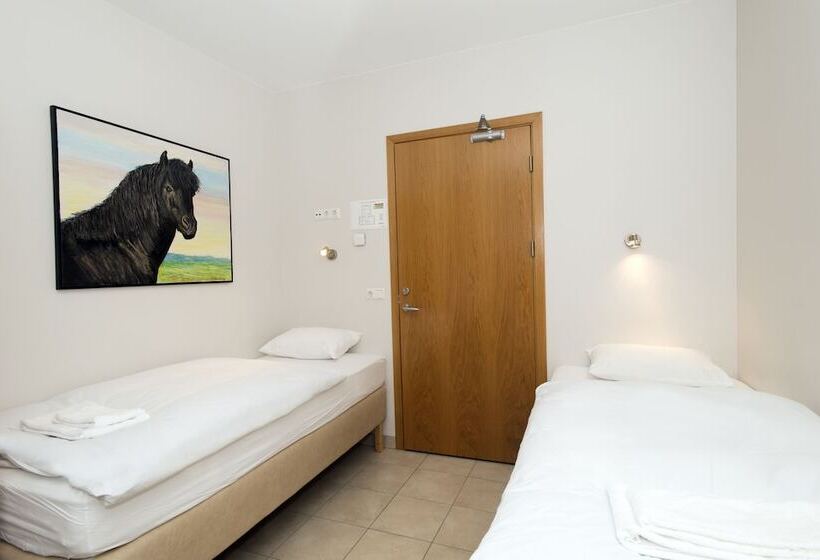 پانسیون Guesthouse Eldhestar