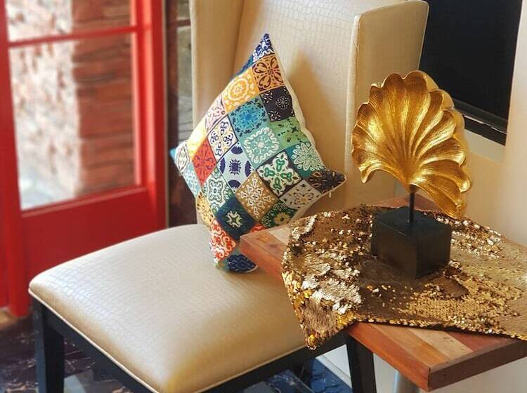 פנסיון K Mansionette