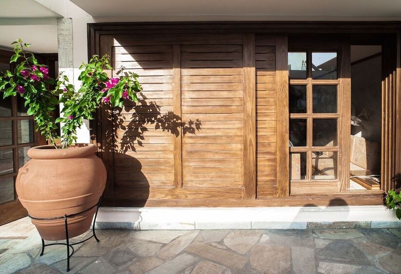 پانسیون Kochili