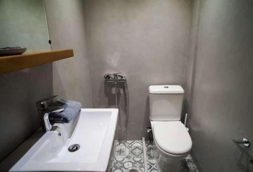 پانسیون Kochili