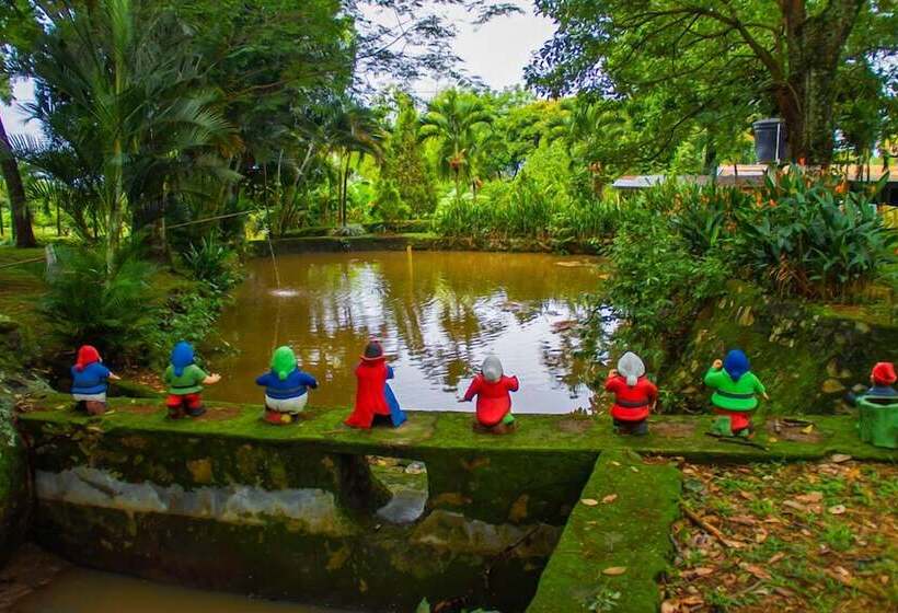 פנסיון Los Palmares Hostel