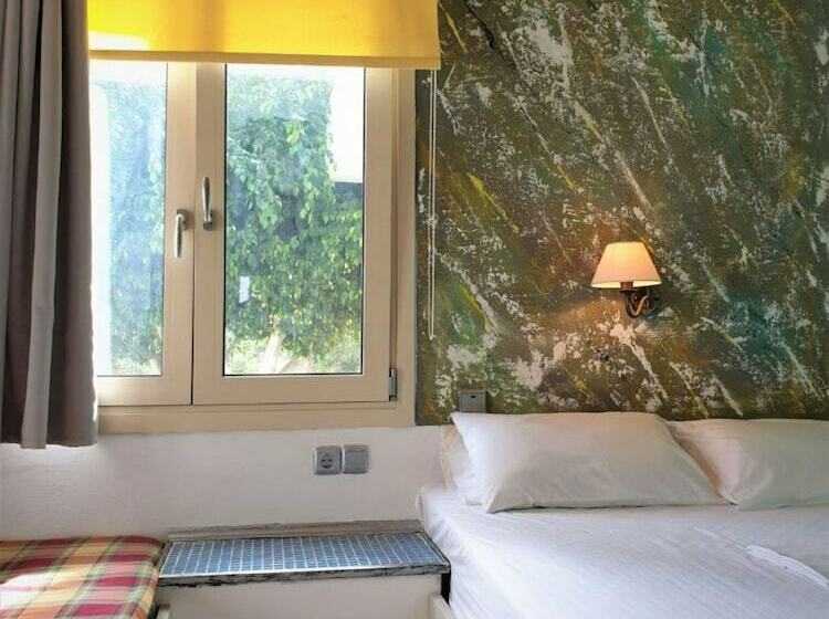 Pension Magnificent View Nice Double Room With Shared Pool And Ac