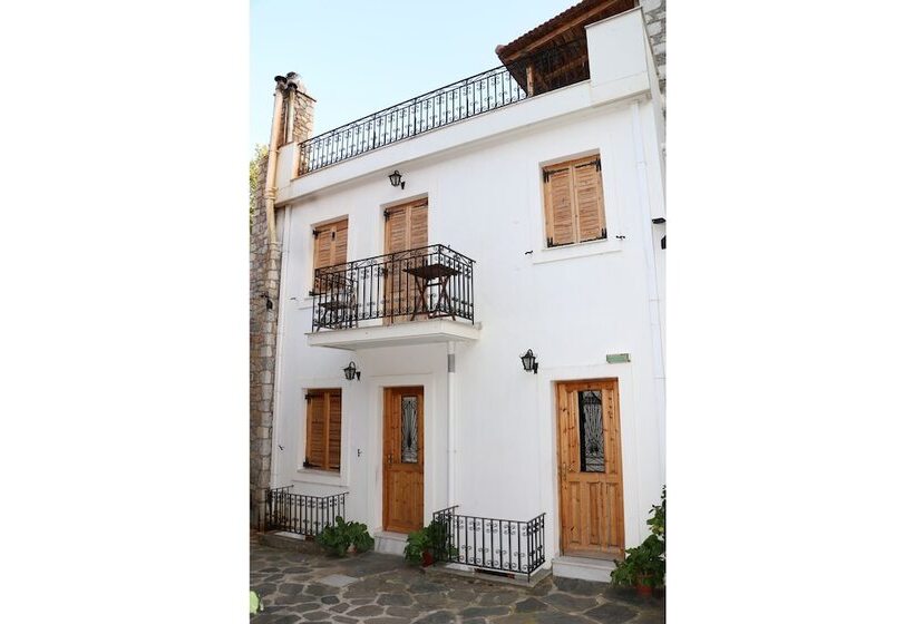 펜션 Maleatis Apollo Guesthouse