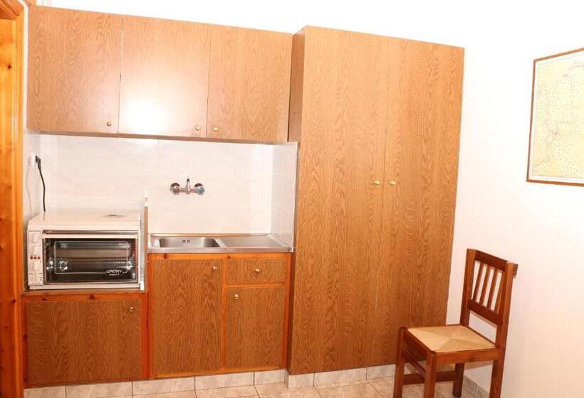 펜션 Maleatis Apollo Guesthouse