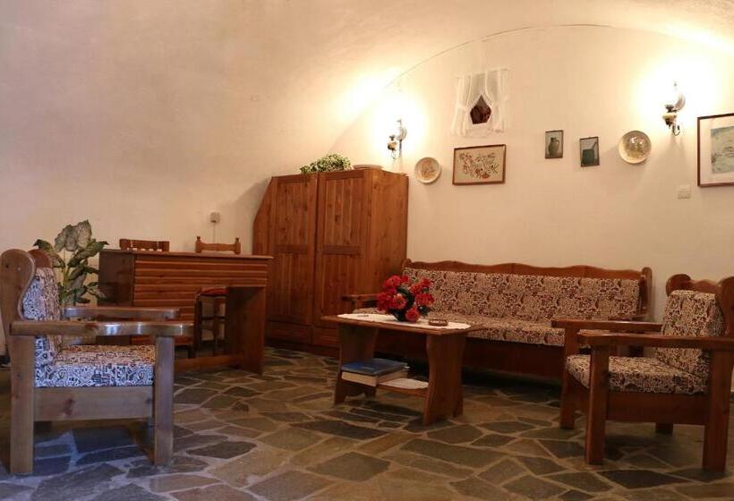 펜션 Maleatis Apollo Guesthouse