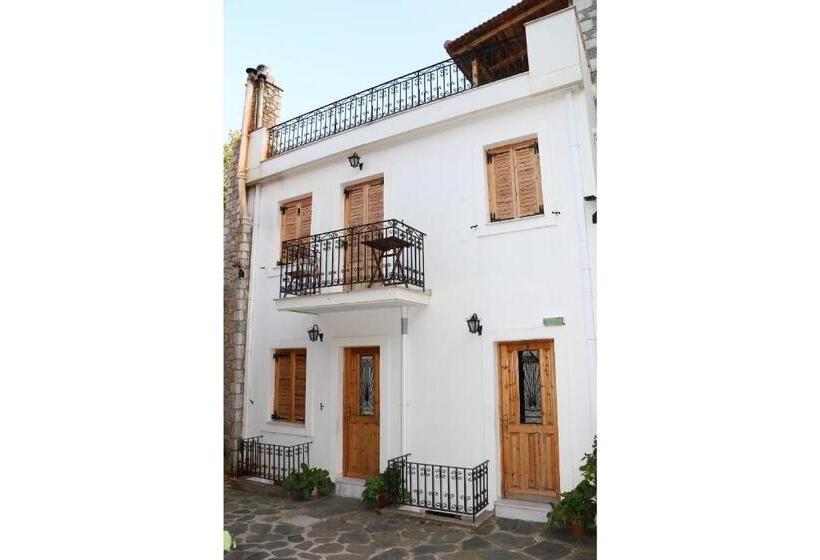 펜션 Maleatis Apollo Guesthouse