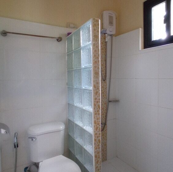 پانسیون Serge Kafe Apartelle