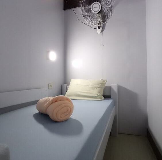 پانسیون Serge Kafe Apartelle