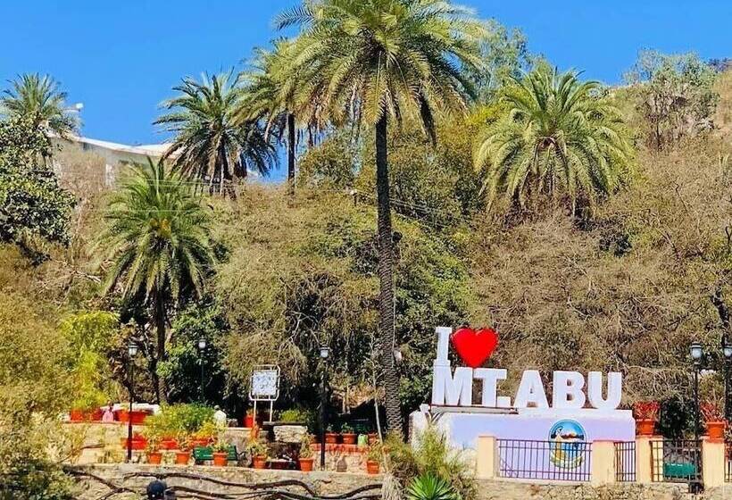 펜션 Shaleen Elegance Homestay