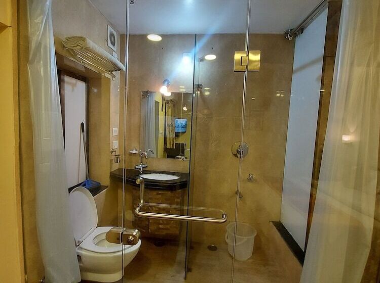 펜션 Shaleen Elegance Homestay