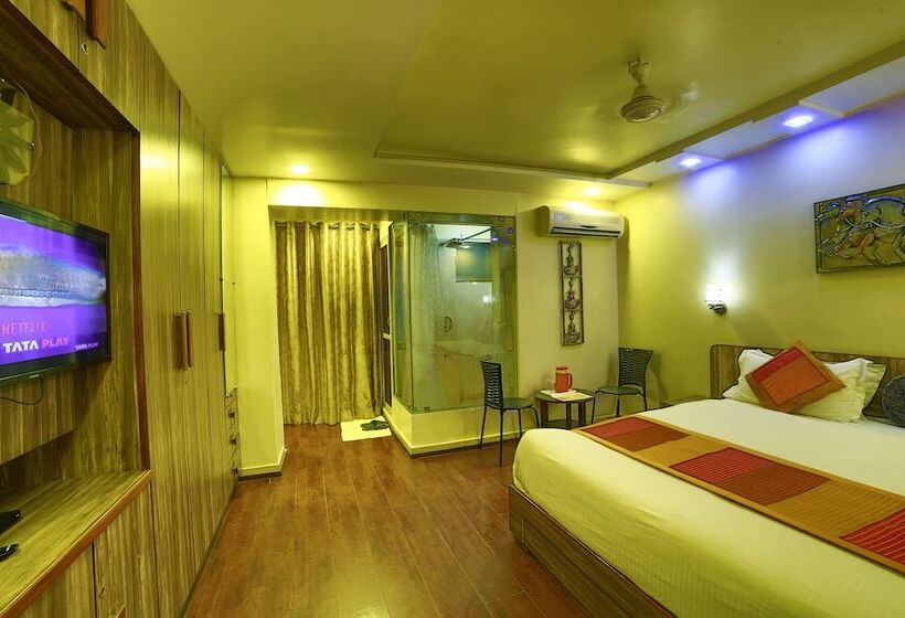 펜션 Shaleen Elegance Homestay