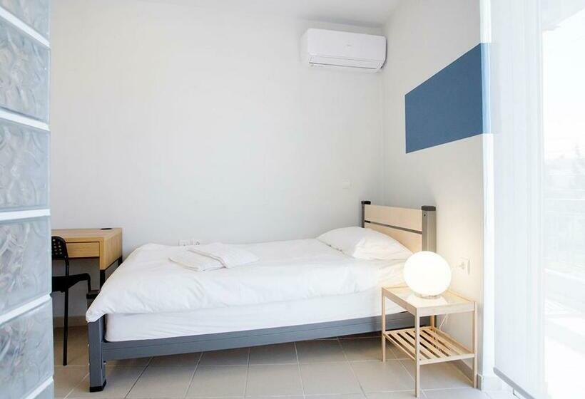 פנסיון Snooze H