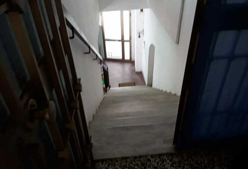 膳宿费 Room In Guest Room   Valle Degli Ulivi   Liguria, Italia