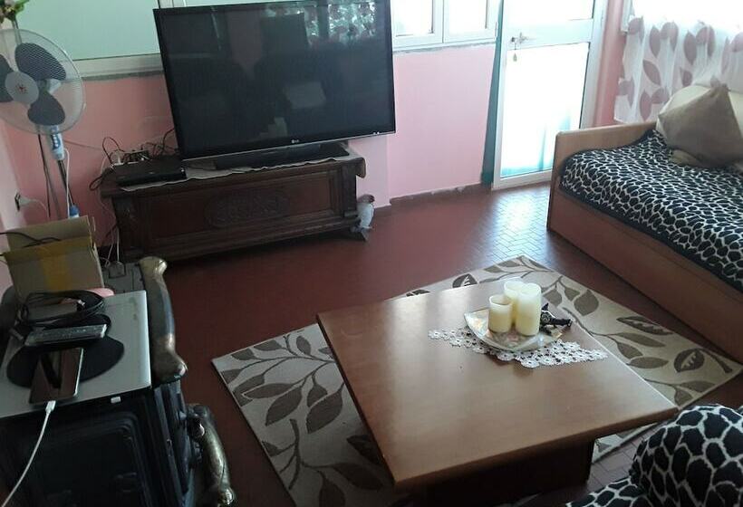 膳宿费 Room In Guest Room   Valle Degli Ulivi   Liguria, Italia