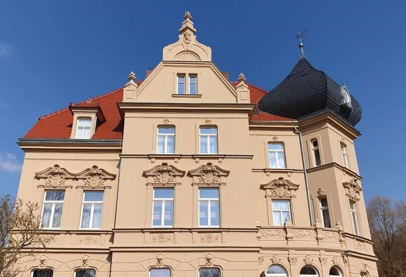 بنسيون Villa Hierschel