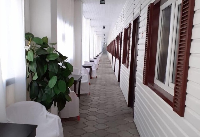 منتجع Chale Priskalny