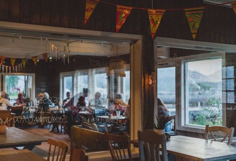 استراحتگاه Skårungen   Hotel, Cabins And Camping