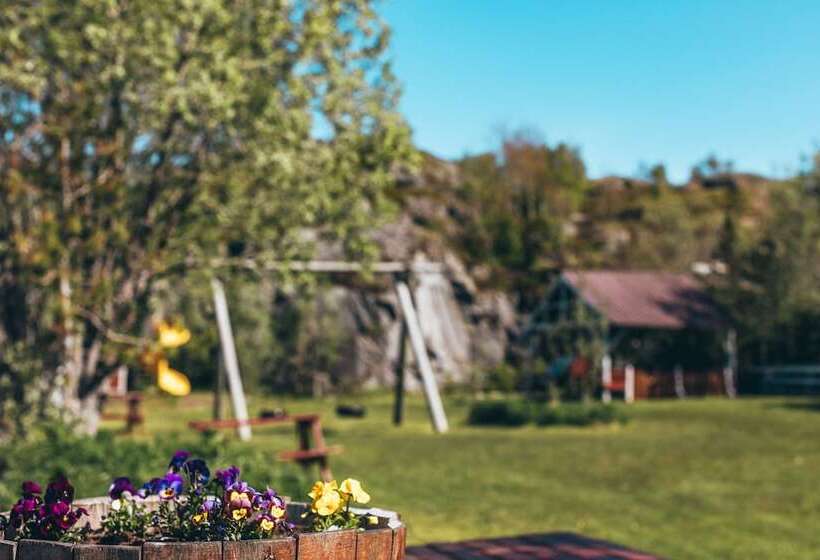 استراحتگاه Skårungen   Hotel, Cabins And Camping