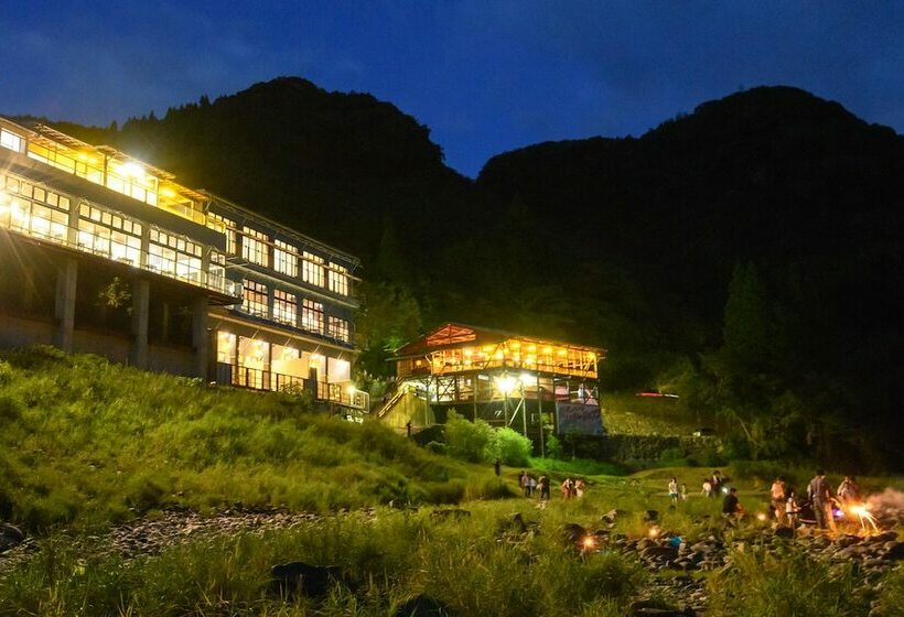 ریوکان Hitoyoshi Onsen  Kumamura