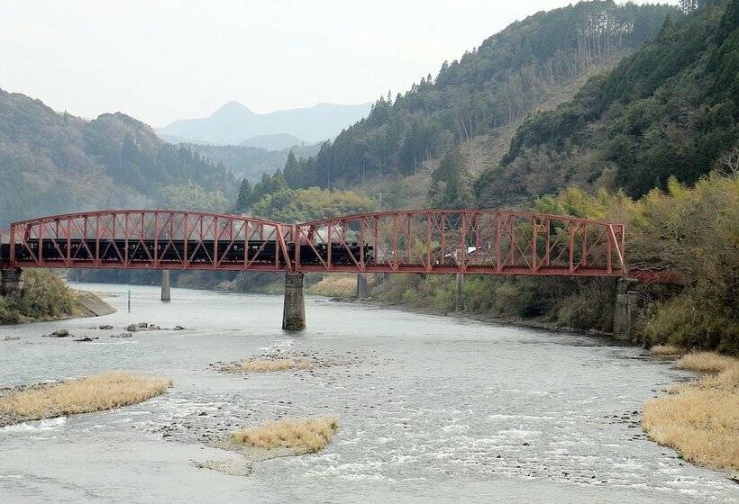 ریوکان Hitoyoshi Onsen  Kumamura