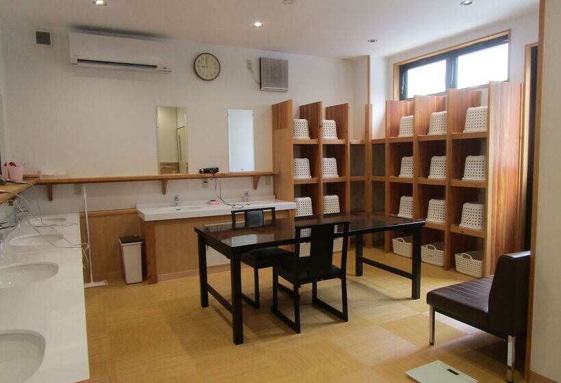 ریوکان Hitoyoshi Onsen  Kumamura