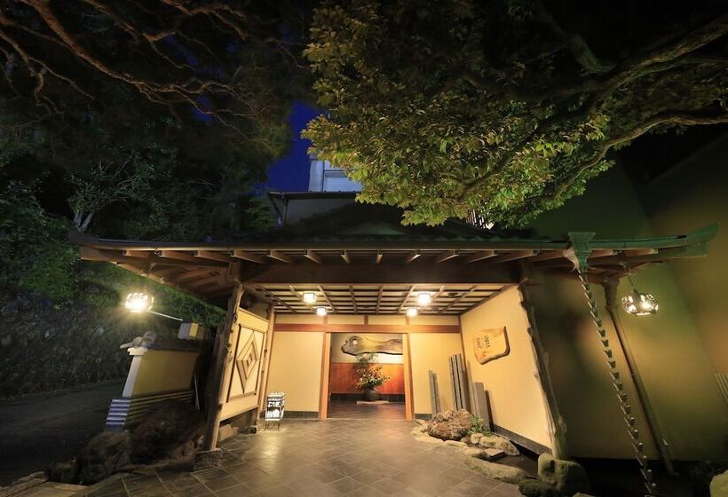 ريوكان Yugarawa Fuga