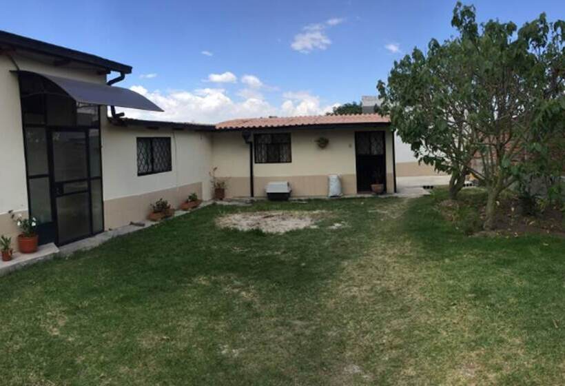 Tababela Airport B&b